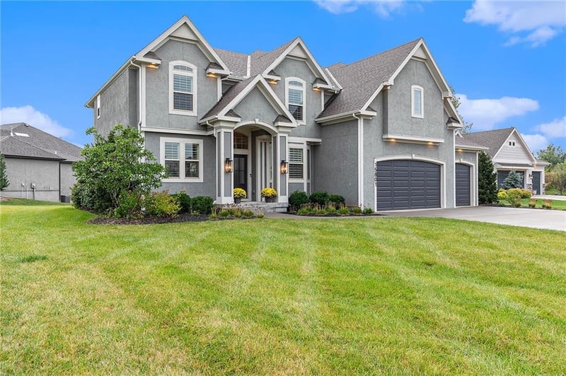 15801 Canterbury St, Overland Park, KS 66224