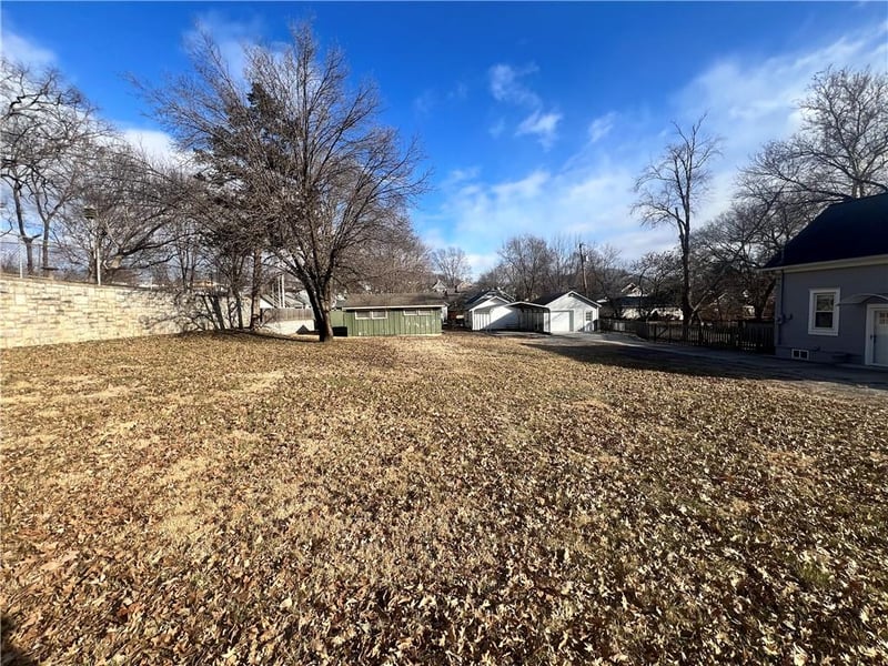 4517 Eaton St, Kansas City, KS 66103