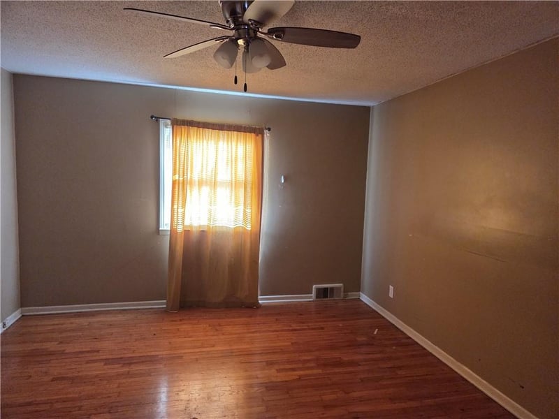 8510 110th Ter, Kansas City, MO 64134