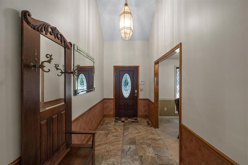 26104 99th St, Lee's Summit, MO 64086