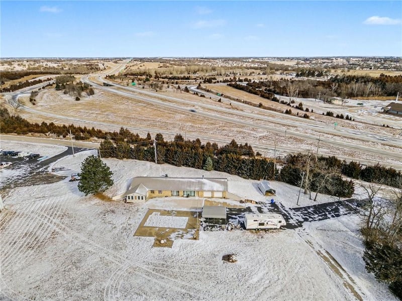 12100 Hedge Lane Ter, Olathe, KS 66061