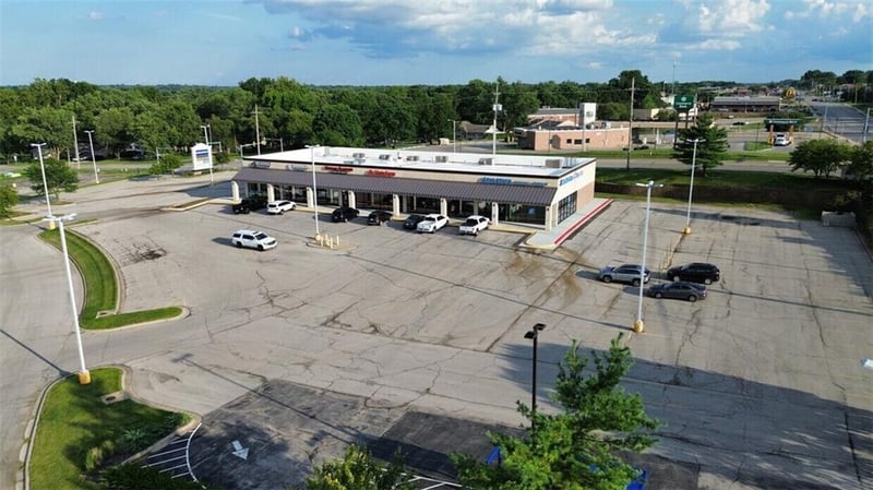 6441 Prospect Ave, Kansas City, MO 64119