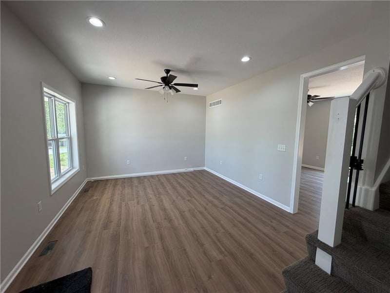 1403 6th Street Ter, Knob Noster, MO 65336