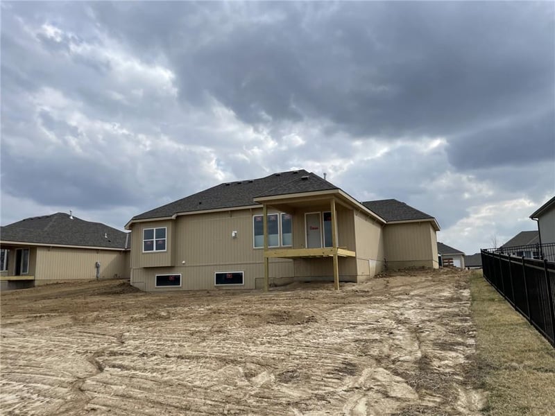 10513 Wayne Ave, Kansas City, MO 64155