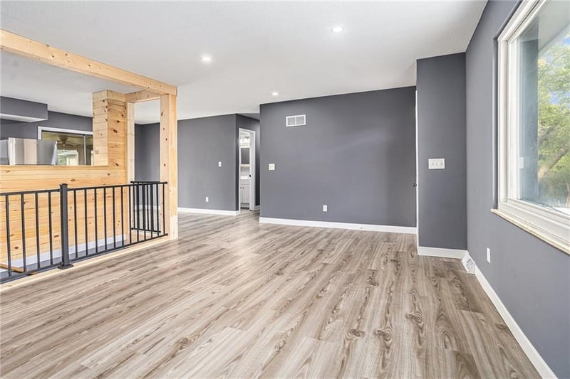 716 61st Ter, Kansas City, KS 66102