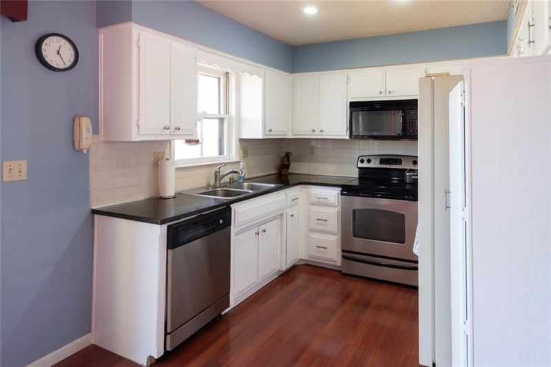 3300 71st Ter, Kansas City, MO 64119