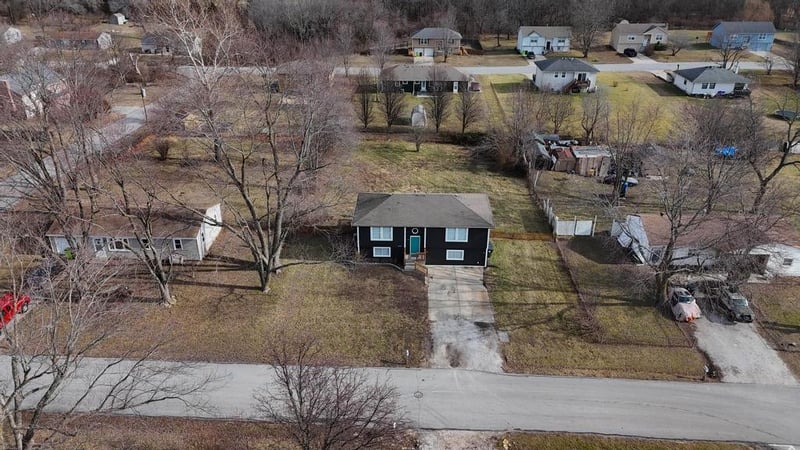 17403 Monte Verde Dr, Belton, MO 64012