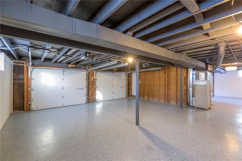 6905 Sycamore Ave, Kansas City, MO 64133