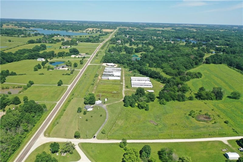 27022 Index Dr, Brookfield, MO 64628