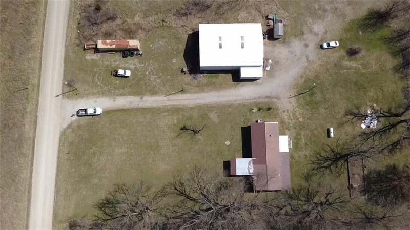 22255 170th Rd, Walnut, KS 66780