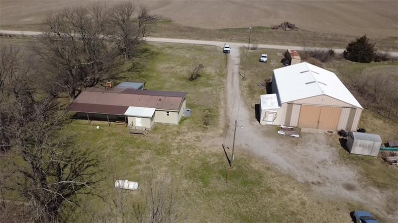 22255 170th Rd, Walnut, KS 66780