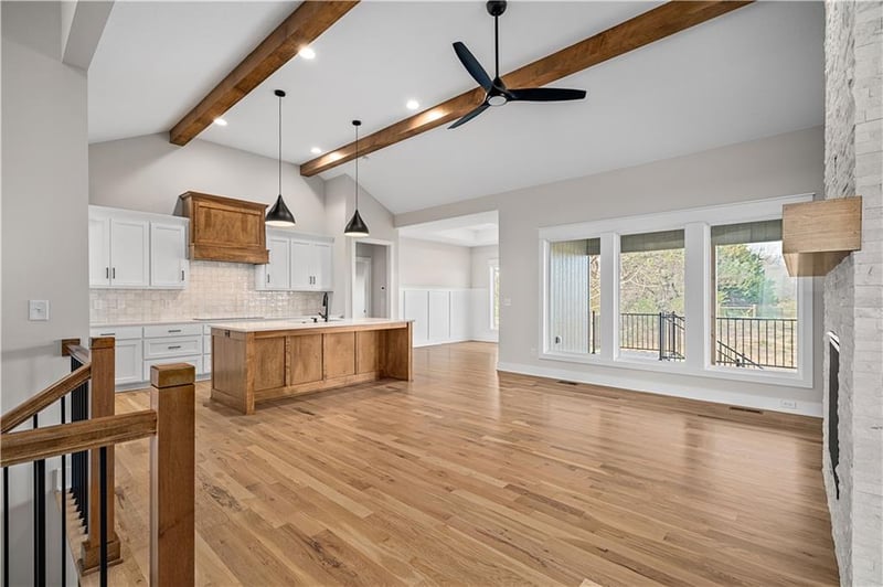 24819 W 112th St, Olathe, KS 66061