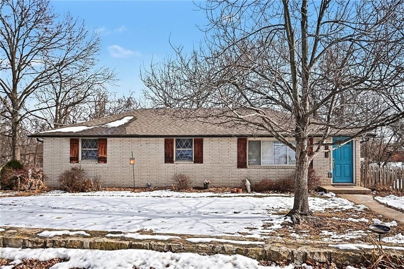 5103 NW High Drive Ter, Riverside, MO 64150