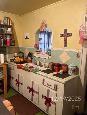 2325 Fairmount Ave, Kansas City, MO 64108