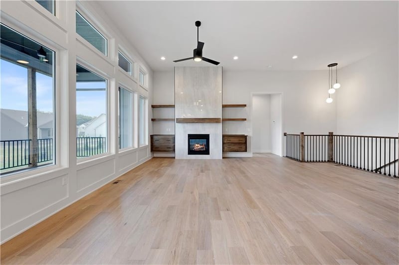 17401 Parkhill St, Overland Park, KS 66221