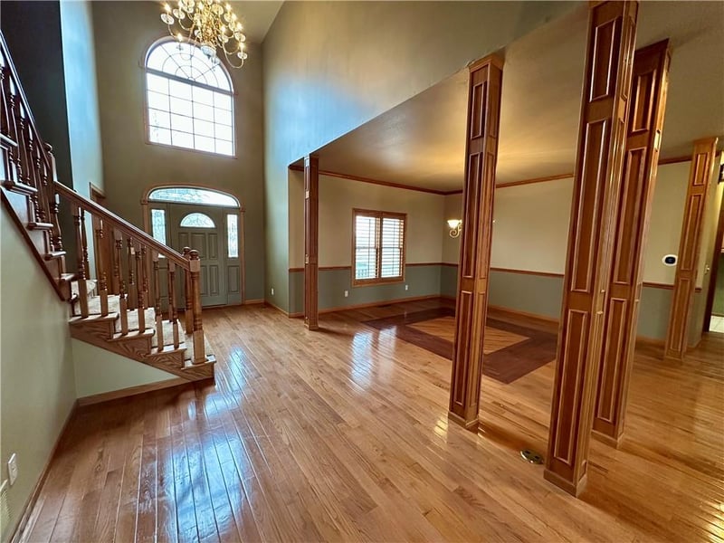 610 14th St, Maryville, MO 64468