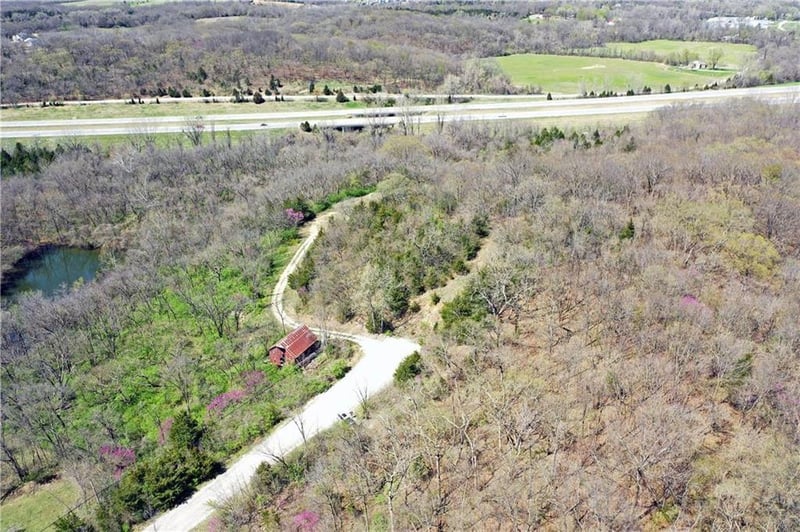 9817 Hollingsworth Rd, Kansas City, KS 66109