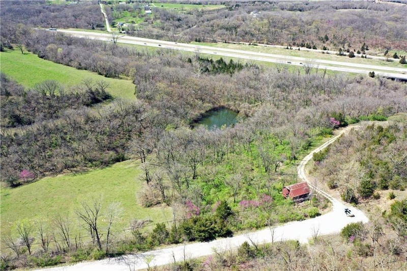 9817 Hollingsworth Rd, Kansas City, KS 66109