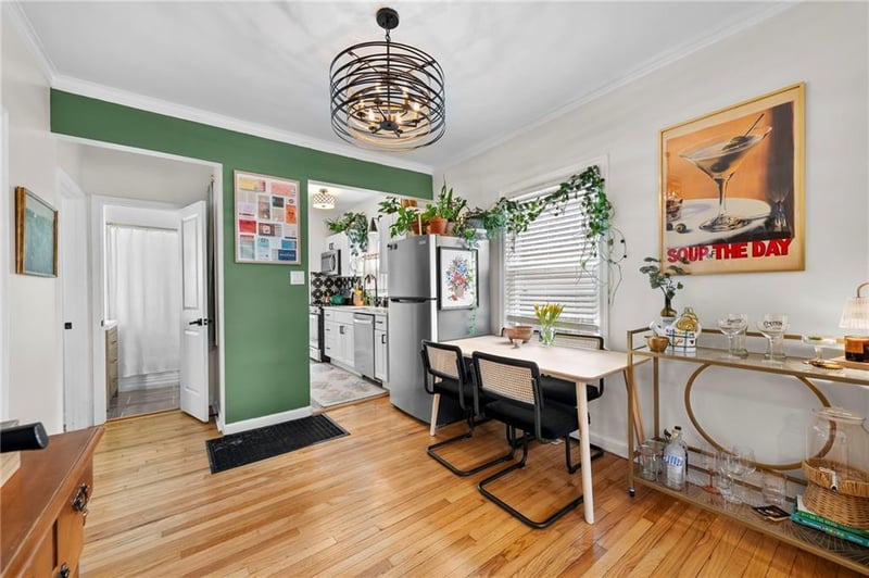 8011 Main St, Kansas City, MO 64114