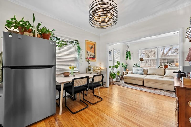 8011 Main St, Kansas City, MO 64114