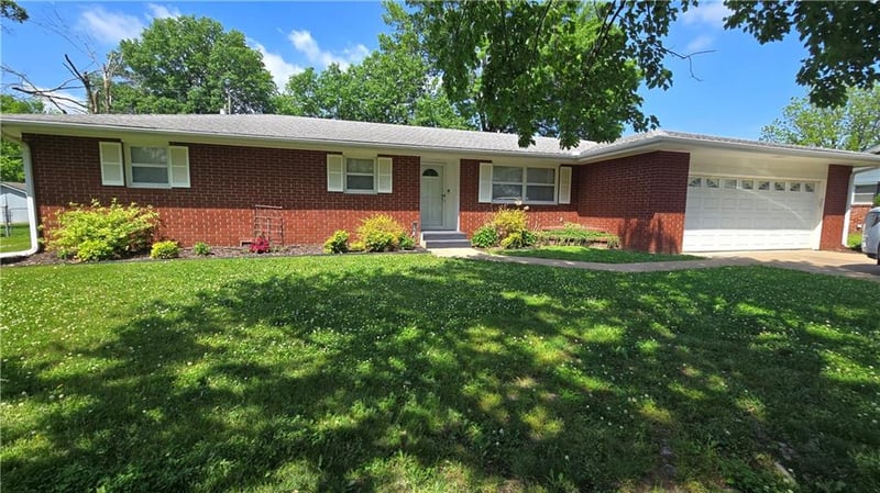 410 S Wilshire Blvd, Coffeyville, KS 67337