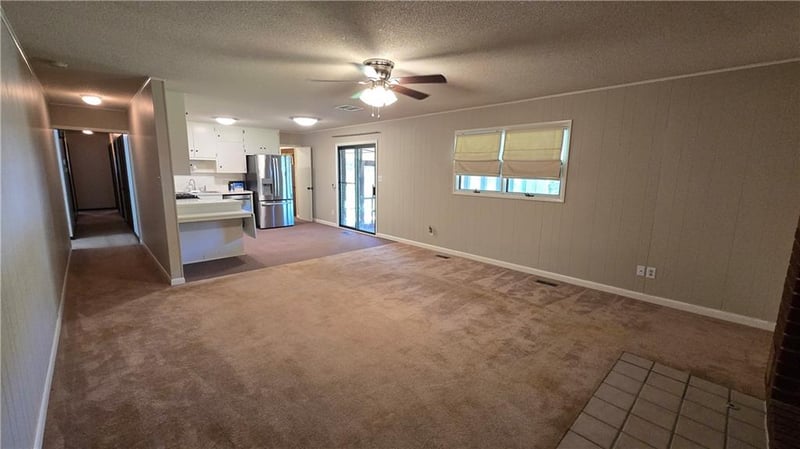 410 S Wilshire Blvd, Coffeyville, KS 67337