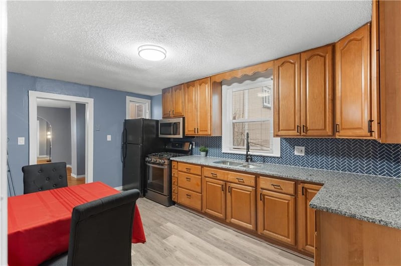 805 Lafayette Ave, Kansas City, KS 66101