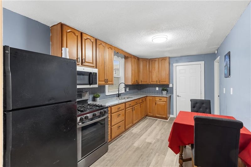 805 Lafayette Ave, Kansas City, KS 66101