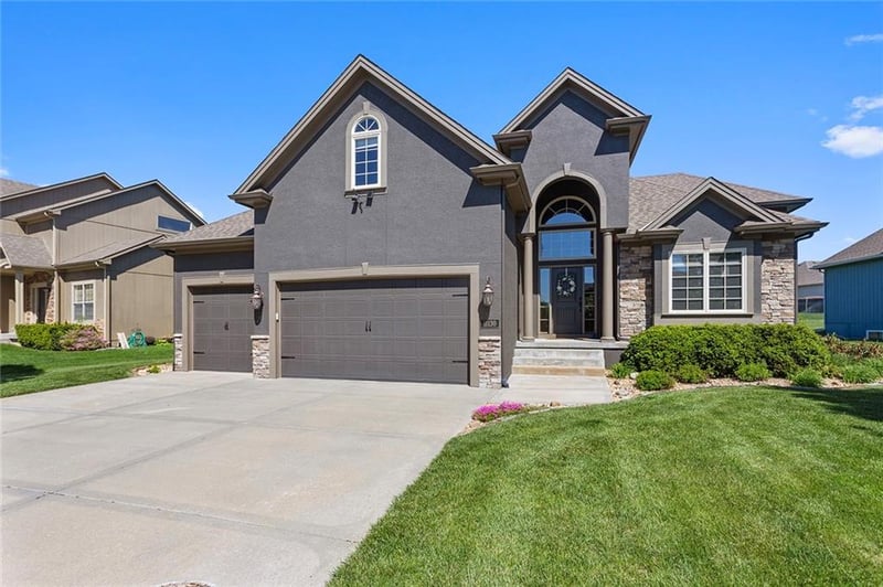 11130 N Brooklyn Ave, Kansas City, MO 64155