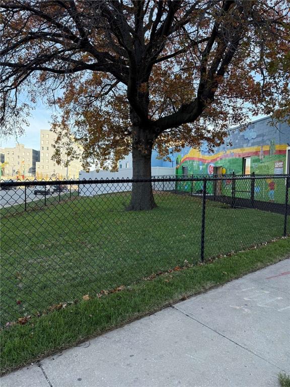 18-20 Westport Rd, Kansas City, MO 64111