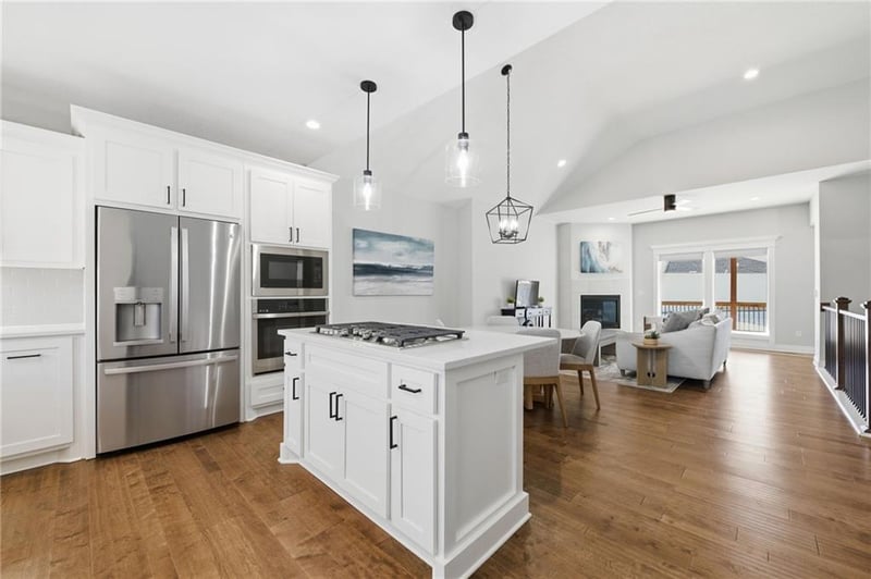 519 110th St, Kansas City, MO 64155