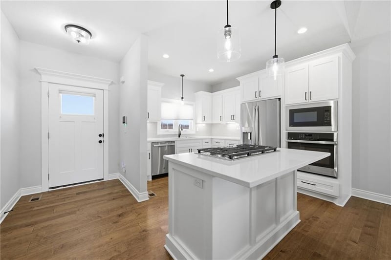 519 110th St, Kansas City, MO 64155