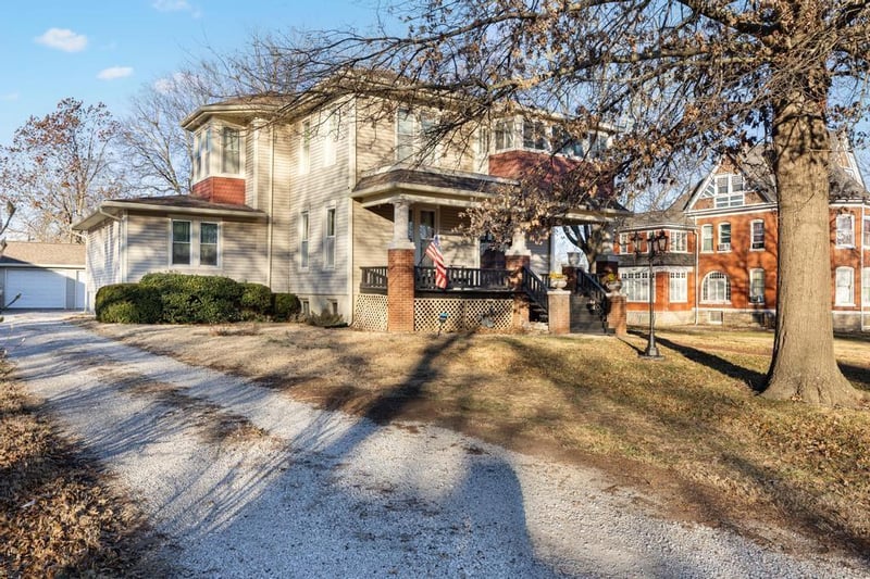 816 S Crawford St, Fort Scott, KS 66701