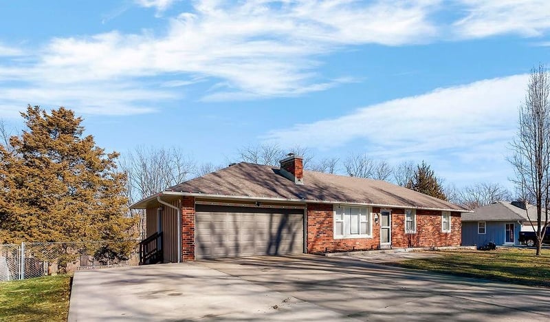 9950 Sloan Ave, Kansas City, KS 66109