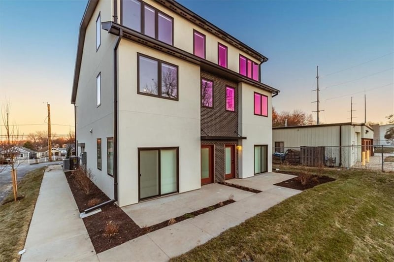 2907-2911 Forest Ave, Kansas City, MO 64109