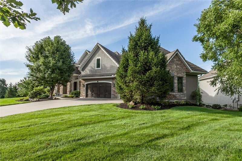 12703 W 160th Ter, Overland Park, KS 66221