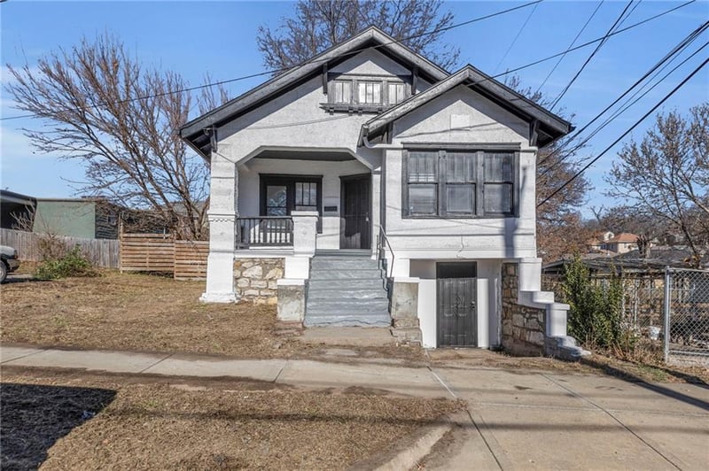 1406 E 45th St, Kansas City, MO 64110