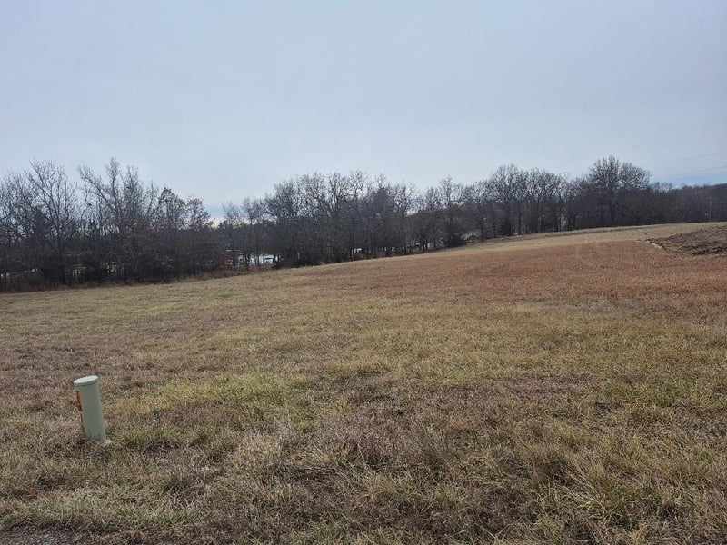 SU Lot 2504 Gulfstream Dr, Gallatin, MO 64640
