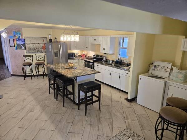 2249 Blue Ridge Blvd, Kansas City, MO 64052