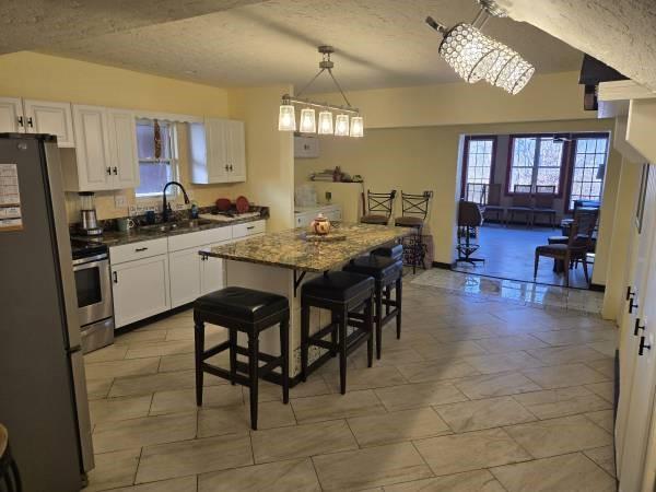 2249 Blue Ridge Blvd, Kansas City, MO 64052