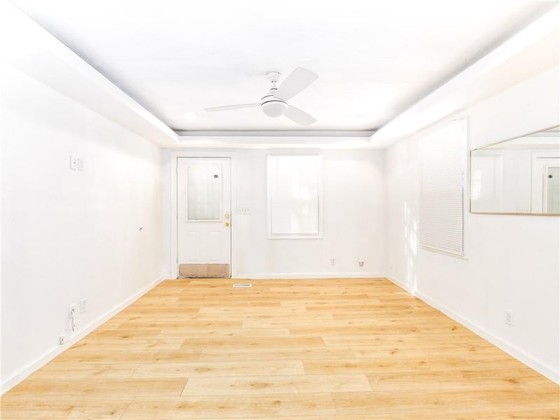 2457 Poplar Ave, Kansas City, MO 64127