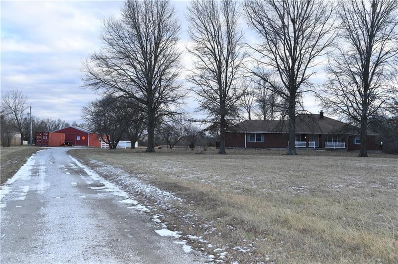 11503 State Route 2 Hw, Freeman, MO 64746