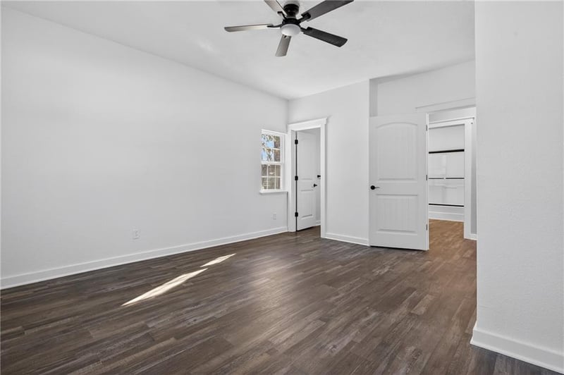 13038 E Minnie Ball Rd, Nevada, MO 64772