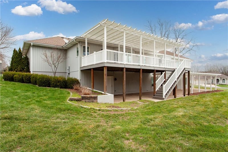 4203 Willow Ridge Ct, Blue Springs, MO 64014
