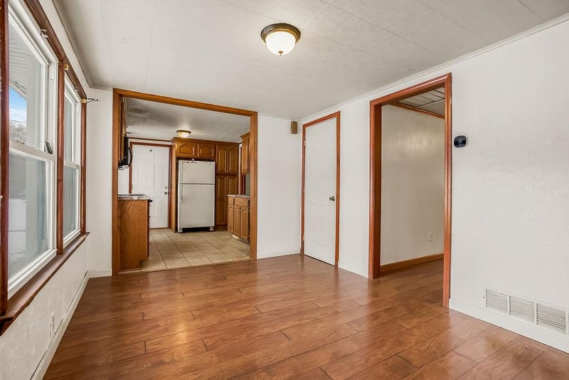 13004 99th St, Kansas City, MO 64138