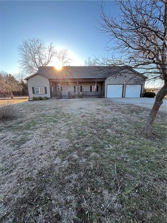 1276 2200 St, Iola, KS 66749