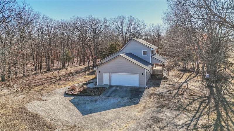 1220 NW E Hw, Osceola, MO 64776