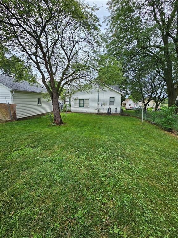710 Pottawatomie St, Hiawatha, KS 66434