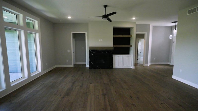 1150 Edwards St, Maryville, MO 64468