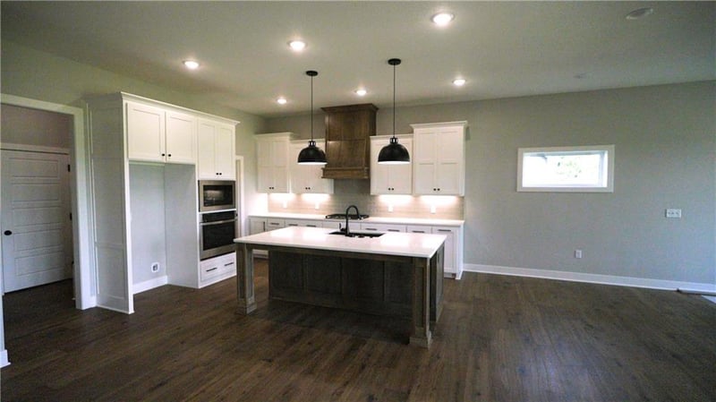 1150 Edwards St, Maryville, MO 64468